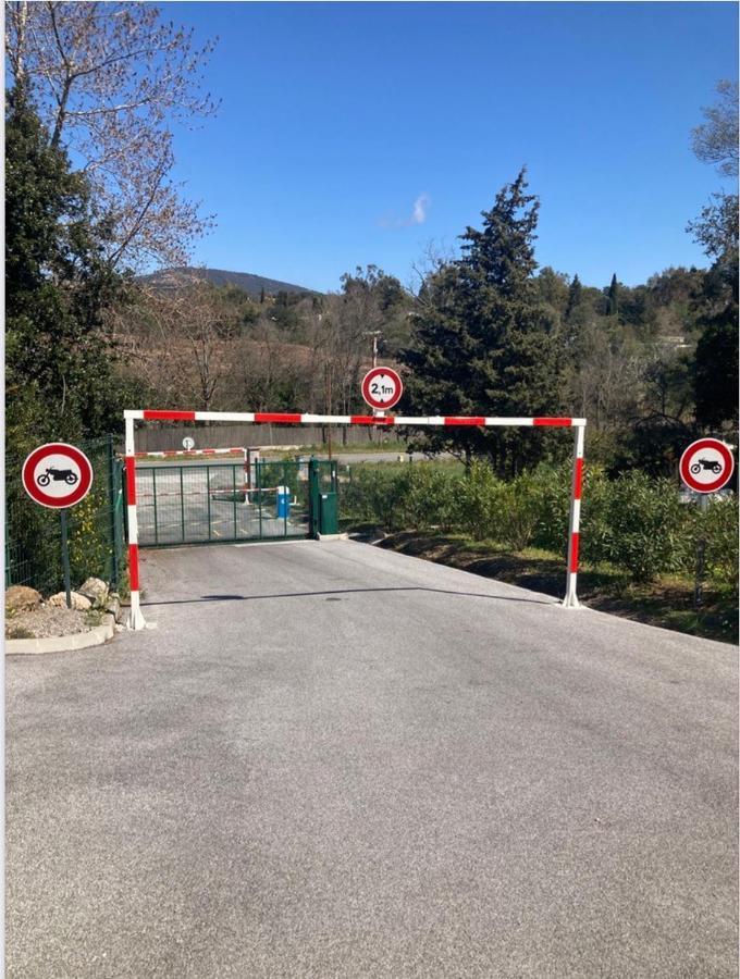 Les Restanques 2268 Glycines Daire Grimaud Dış mekan fotoğraf
